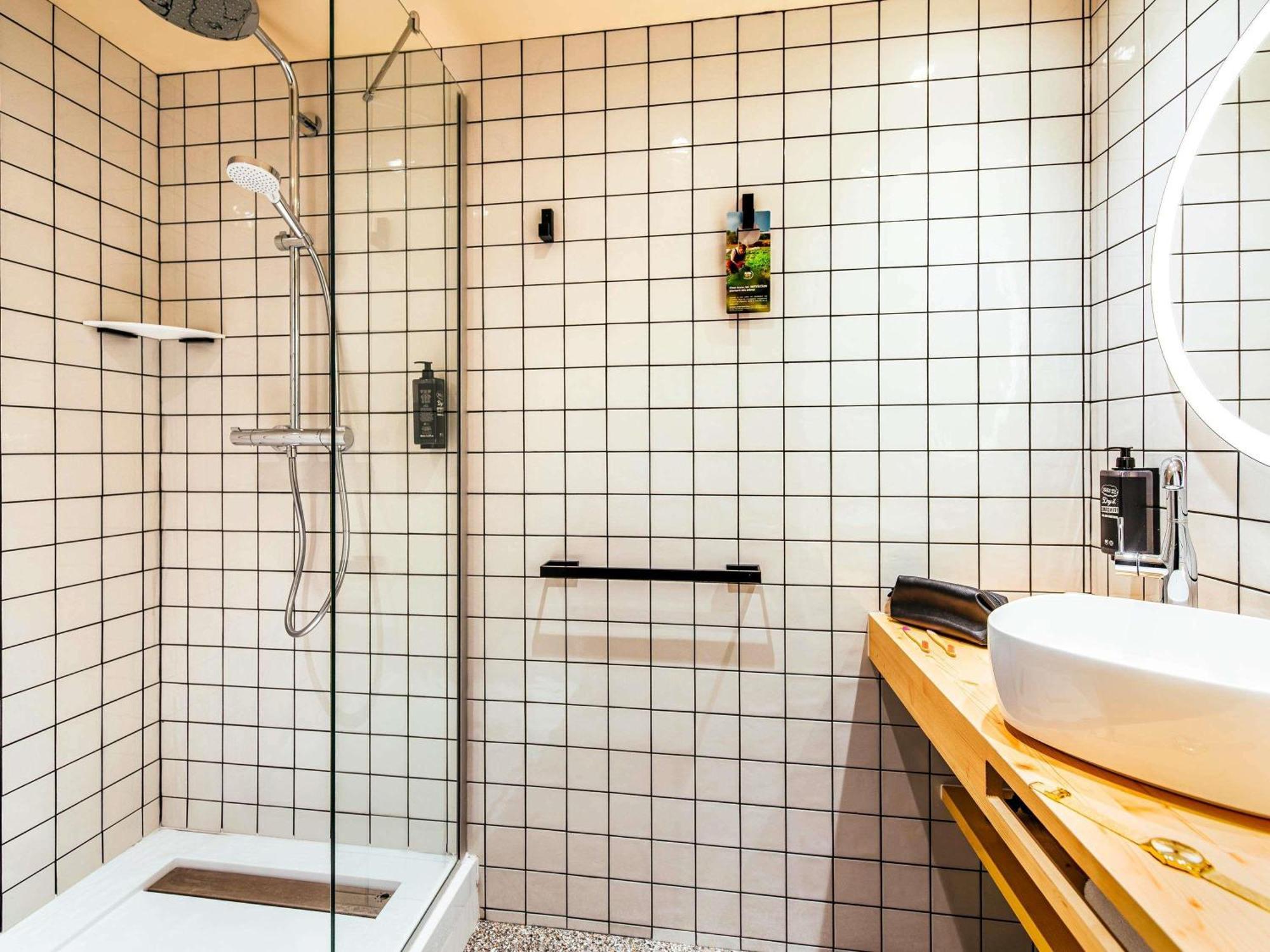Hotel Ibis Styles Centre Rive Gauche 3*