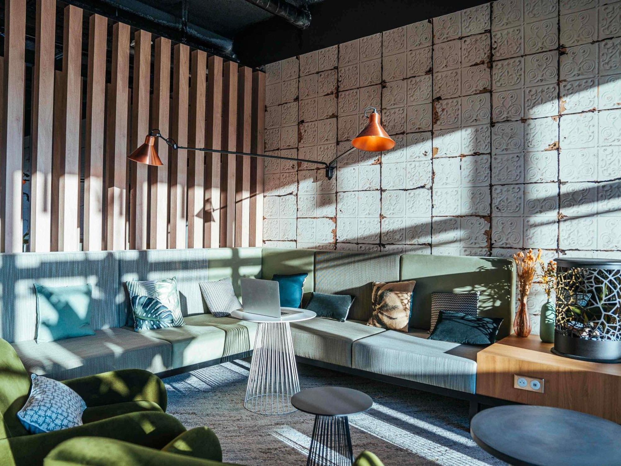 Ibis Styles Centre Rive Gauche Hotel 3*